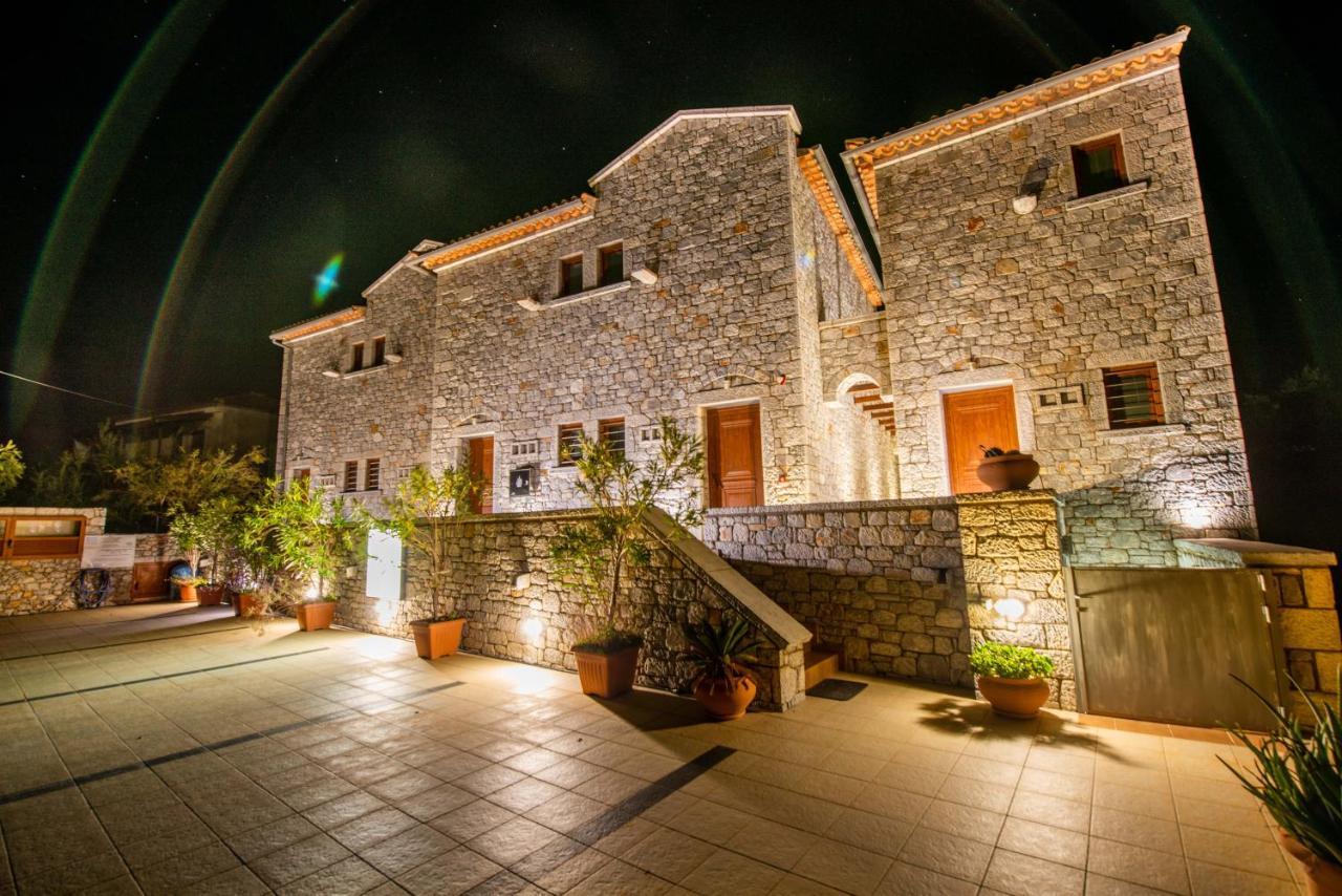 Mani Houses Selinitsa Art Koloveas Агиос-Николаос Экстерьер фото